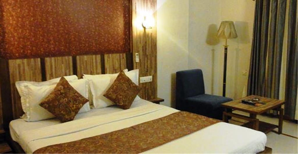 Hotel Eden Ahmedabad Exterior photo